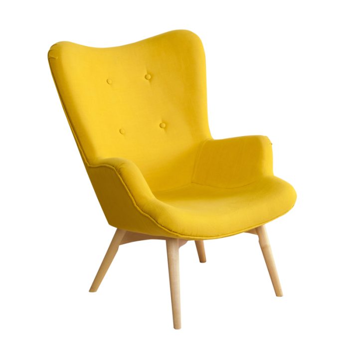 Chaise contemporaine jaune avec dossier haut et boutons décoratifs, isolée sur fond blanc.